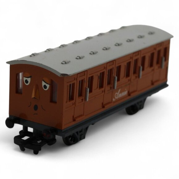 Thomas & Friends Annie Passenger Coach Train Toy Model Brown & Gray Plastic Comp - Picture 1 of 7